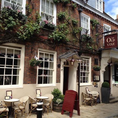 The Old Vine Hotel Winchester Exterior foto